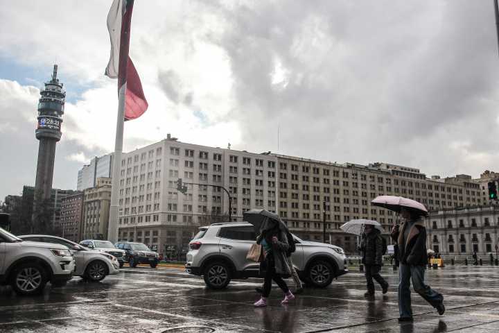 Elecciones 2025: Rachas de viento, jornada fresca y posibles lluvias en Santiago este 14 de diciembre