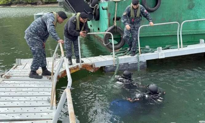 Un tripulante desaparece tras hundimiento de barcaza en Aysén