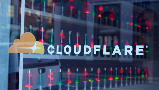 Cloudflare outage disrupts LinkedIn Zoom and other global sites