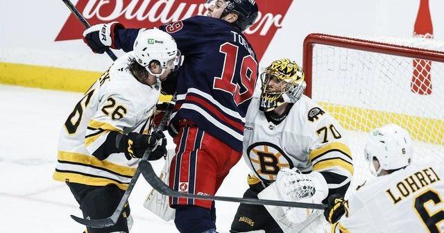 Pastrnak's four-point night leads Bruins to 6-3 win, hand Jets third straight loss