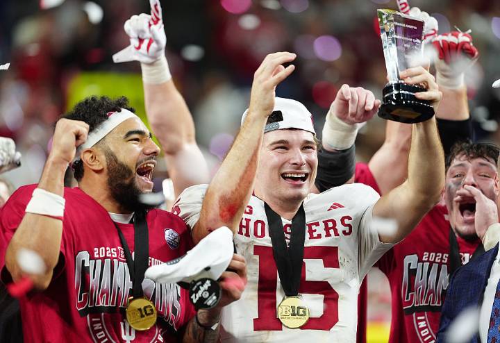Hoosiers #1 Overall Seed in College Football Playoff, Notre Dame Left Out
