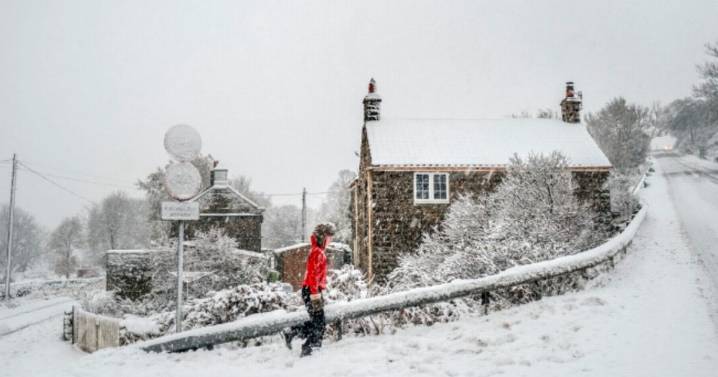 UK faces 'three days' of snow storms with 22 counties in all four Home Nations hit
