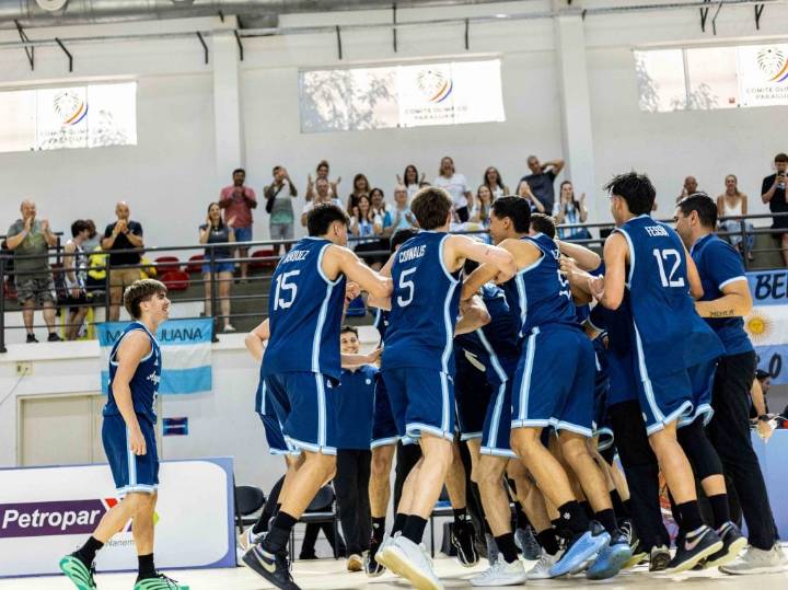 Argentina apretó el acelerador y vapuleó a Uruguay