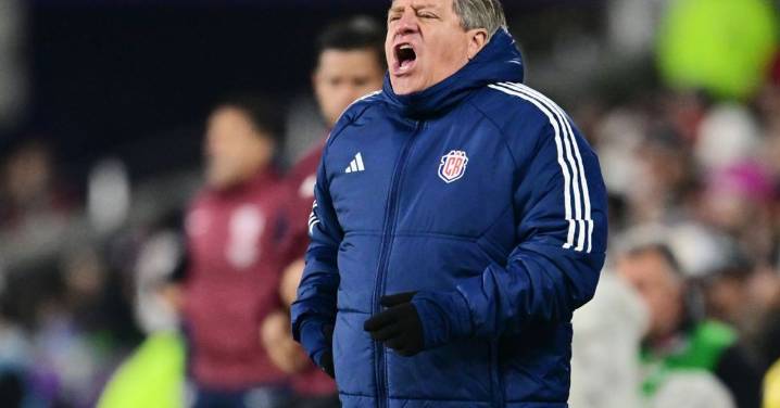 Fonseca sobre el fracaso del “Piojo” Herrera en Costa Rica: “Lo barato salió caro”