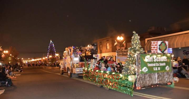 Cold Play: Chilly but fun Christmas Parade