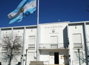 Di Nápoli confía que llegará a pagar salarios y aguinaldo sin ayuda de Provincia