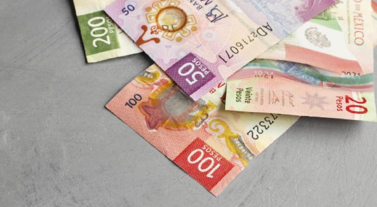 ¡Apretón de cinturón! Baja Gobierno su déficit