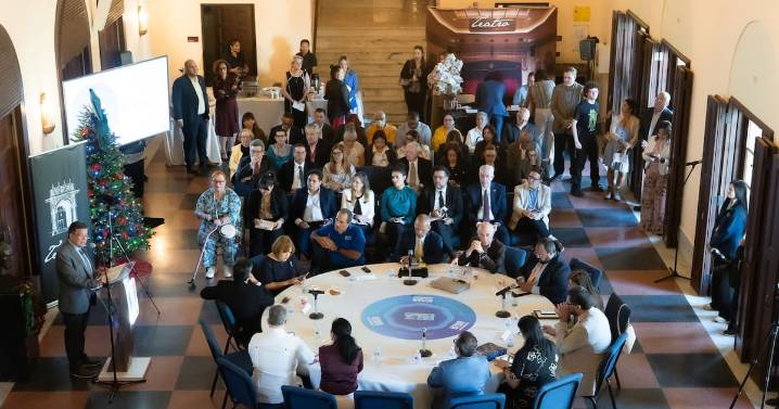 Liderazgo universitario acepta que el modelo educativo “está roto” y acuerda reformas urgentes