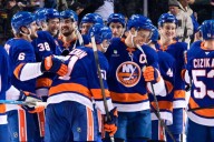 Resilient Islanders beat Golden Knights in shootout