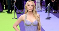 Lindsay Lohan's Oscar de la Renta Minidress Is Icy Glam Done Right
