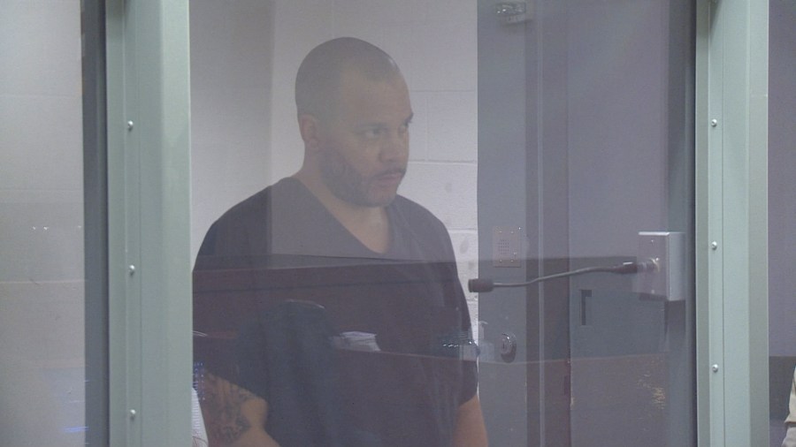 'I killed her,' Las Vegas man shoots girlfriend, takes off with 2 children, police say