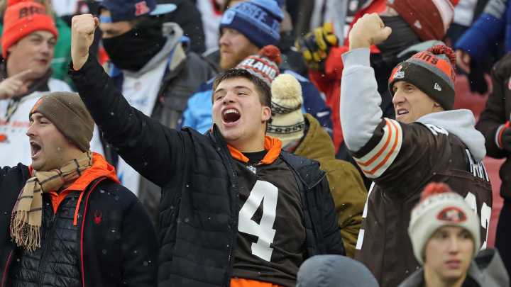 Keep Deshaun Watson? Fall to 3-10? Browns kick fans in teeth