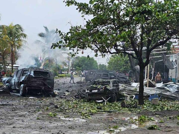 Detallan ruta de la Dakota negra que explotó en Coahuayana, Michoacán