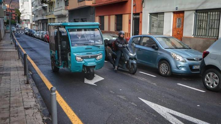 Santa Cruz niega las paradas a los tuk tuk, ni para sacar fotos, y le pasa la pelota al Gobierno canario