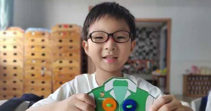 Hundreds in NYC rally to support 6-year-old separated from dad after ICE check