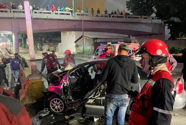 Dos fallecidos y siete lesionados dejó siniestro vial en Caracas