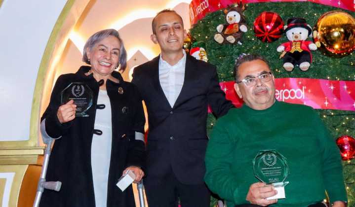 Merecido reconocimiento: Alondra Salazar y Édgar Cesáreo fueron premiados como los Para Atletas del año