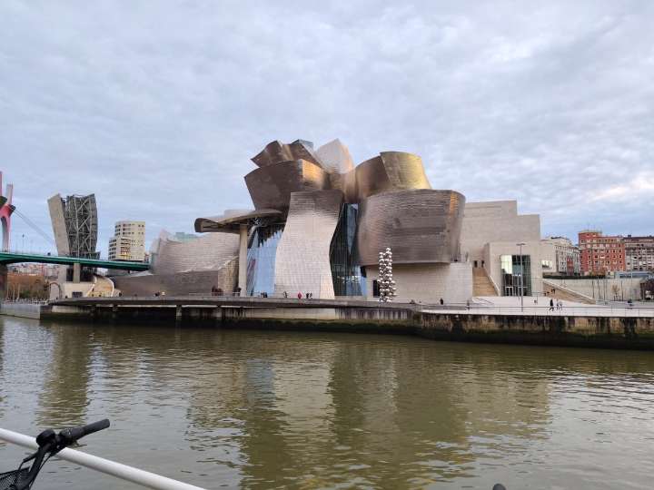 Murió Frank Gehry, el “arquitecto global”
