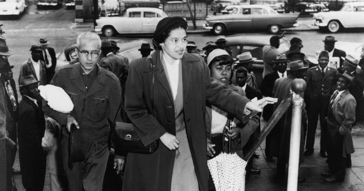 DART honors 70th anniversary of Rosa Parks' bus protest