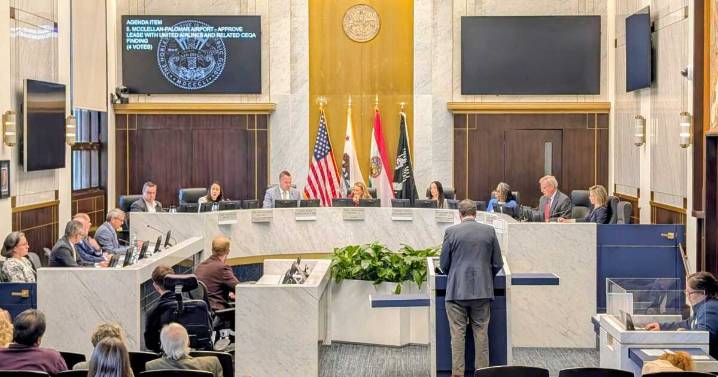 San Diego County OKs United Airlines lease at Palomar amid legal threat