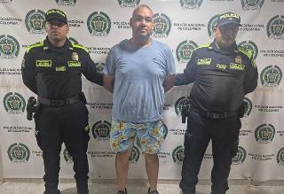 Policía lo capturó por golpear a su mujer en Santa Marta