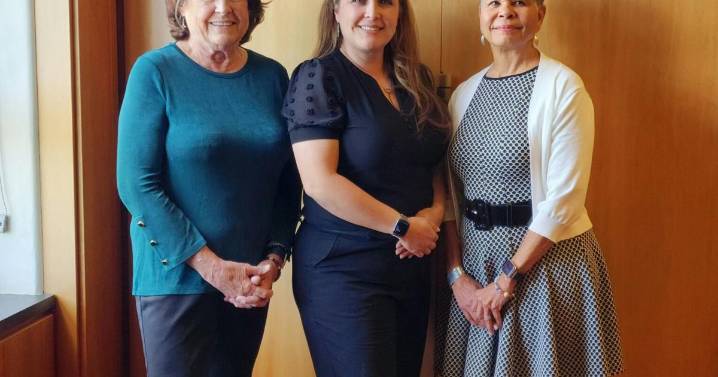 CYFD asks for $422.3M in coming fiscal year to fill jobs, meet other requirements