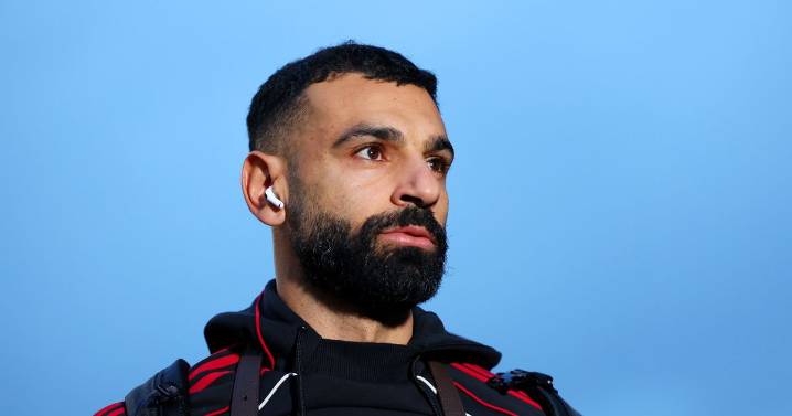 Liverpool news: Private Mo Salah chat revealed as dressing room put on united front