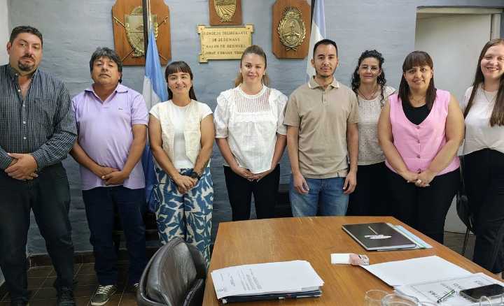 Marina Álvarez seguirá ejerciendo la presidencia del CD de 25 de Mayo