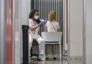 Canarias prevé iniciar en 2026 el cribado de cáncer de cérvix a mujeres de entre 25 y 65 años