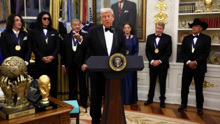 'If I Can't Beat Jimmy Kimmel, I Shouldn't Be President': Trump At Kenndy Center Honors