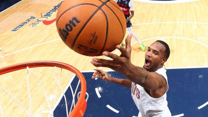 Cavaliers' Evan Mobley out 2-4 weeks with left calf injury