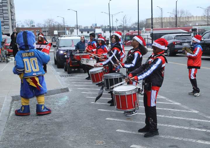Marc-Andre Gaudet scores go-ahead goal for Thunderbirds to beat the Comets