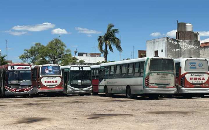 Paraná sin colectivos este viernes: Choferes realizarán una asamblea