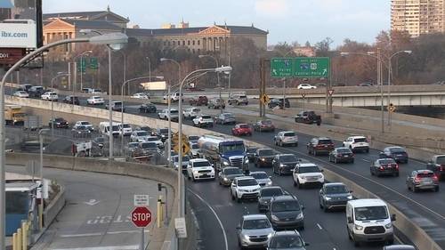 Holiday travel from Christmas to New Year's Day expected to hit record