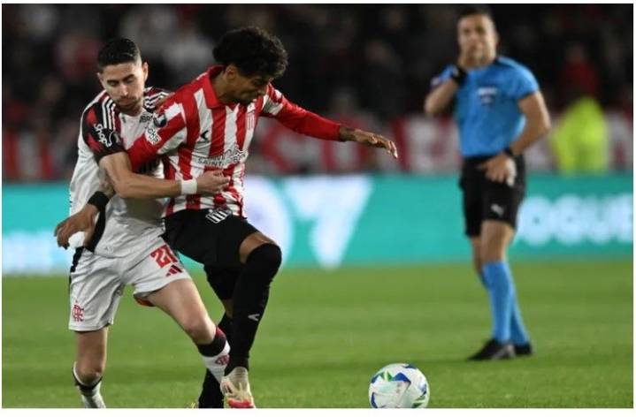 ¡Bombazo! Cristian Medina es seguido de cerca por un gigante de Sudamérica