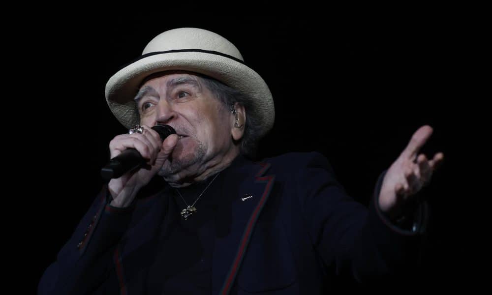 Sabina da un emocionado adiós en el “último concierto y el más importante” de su vida