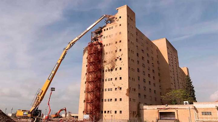 Cerdán cobró 100.000 euros por el derribo de la Universidad Laboral de Zaragoza