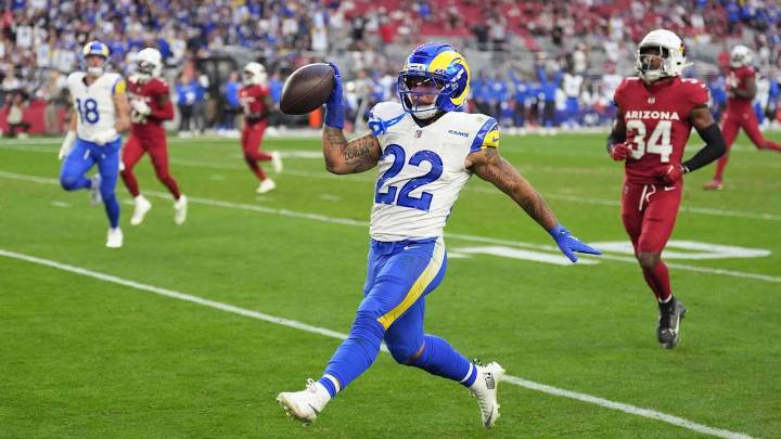 2025 NFL fantasy football waiver wire, Week 15: Add Blake Corum, Trevor Lawrence