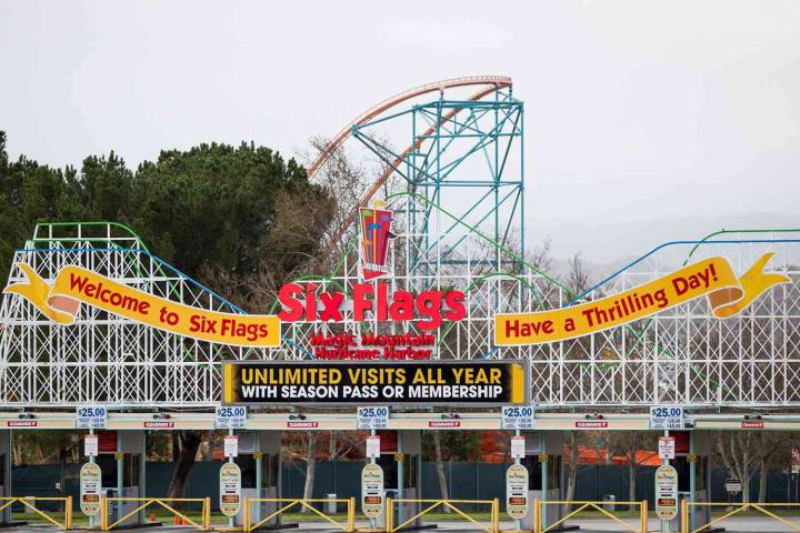 Six Flags Magic Mountain Plans to Demolish 2 Beloved, Decades