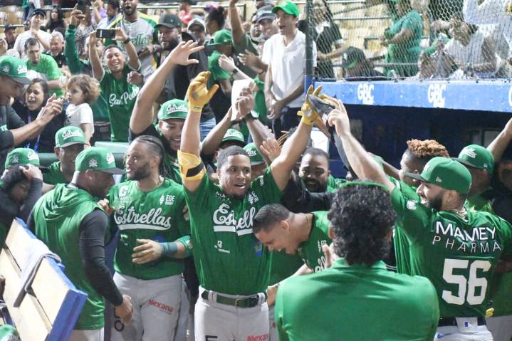 Valdez decide con grand slam; Toros y Gigantes también triunfan en Lidom