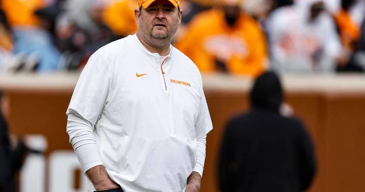 Tennessee coach Josh Heupel fires defensive coordinator Tim Banks after 8