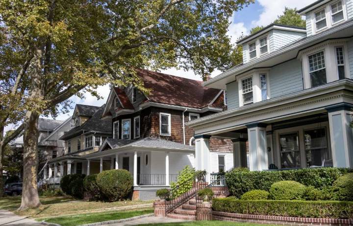 Flatbush secures two new historic districts after Landmarks vote • Brooklyn Paper