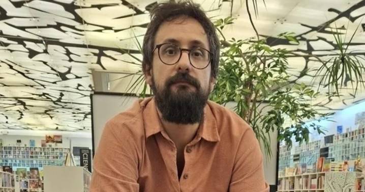 «Apuesto a mirar la realidad con ojos de literatura», dice el cronista Emiliano Zecca