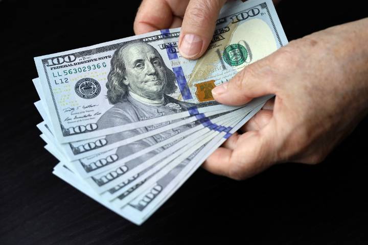 ¿Qué estados enviarán cheques de estímulo en diciembre?