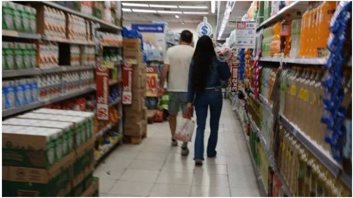 Canasta básica: una familia necesitó más de $1.250.000 en noviembre para no ser pobre