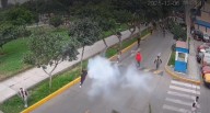Violento enfrentamiento de vándalos causa terror en parque de La Victoria