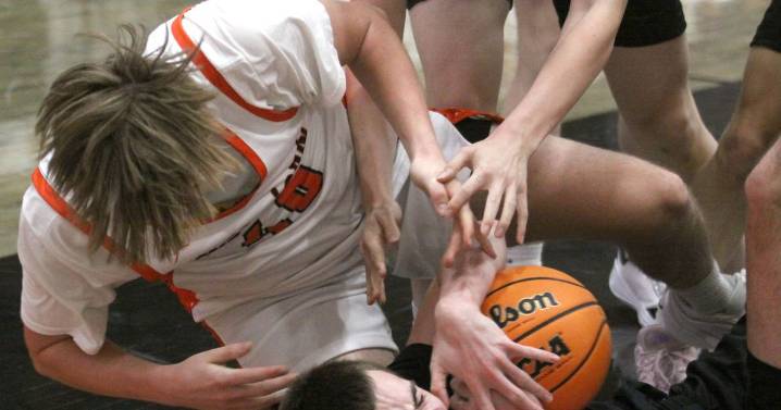 Nathan Ottaway, Adam Anwar rally McHenry past Burlington Central