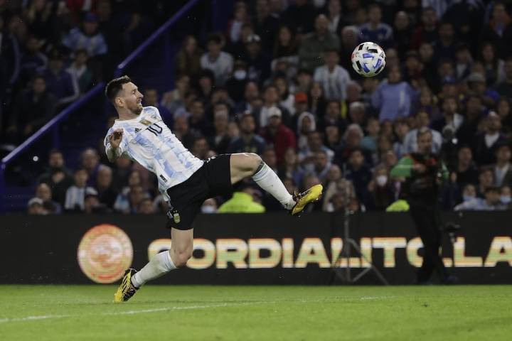 El mensaje del presidente de la agencia EFE, que cumple 60 años en la Argentina: "Sin el periodismo puro y duro todo se derrumba"