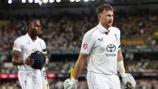 Ashes 2nd Test LIVE Score, AUS vs ENG: Centurion Joe Root seeks bonus runs