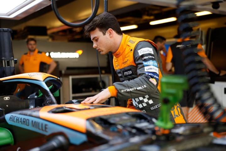 Oscar Piastri cederá su asiento a Pato O’Ward en la FP1 del GP de Abu Dhabi
